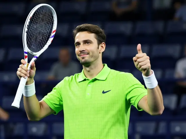 Daniil Medvedev conquista su 23º título en Dubái sin jugar la final